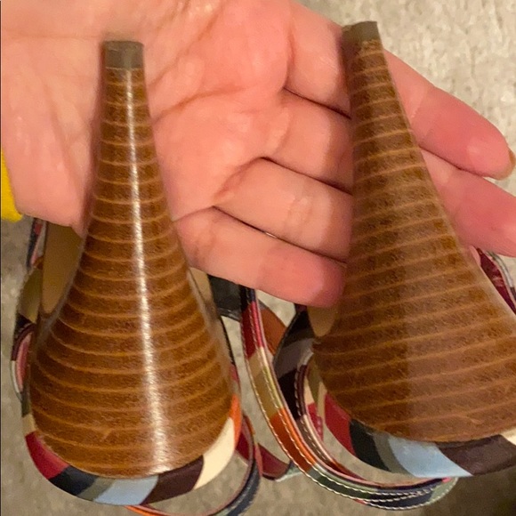 COACH multi-colored heeled sandals size 7 - Picture 6 of 8